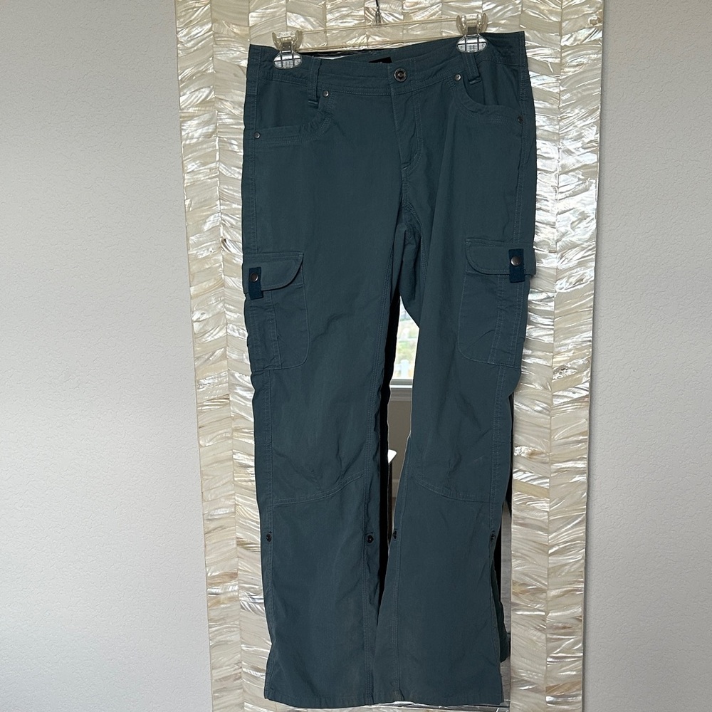 Kuhl Women’s Teal Cargo Pants 8 Short - Picture 2 of 14